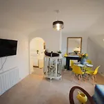 Chic One Bed Apartment In Clifton